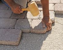 Укладка тротуарной плитки с частичной подготовкой основания